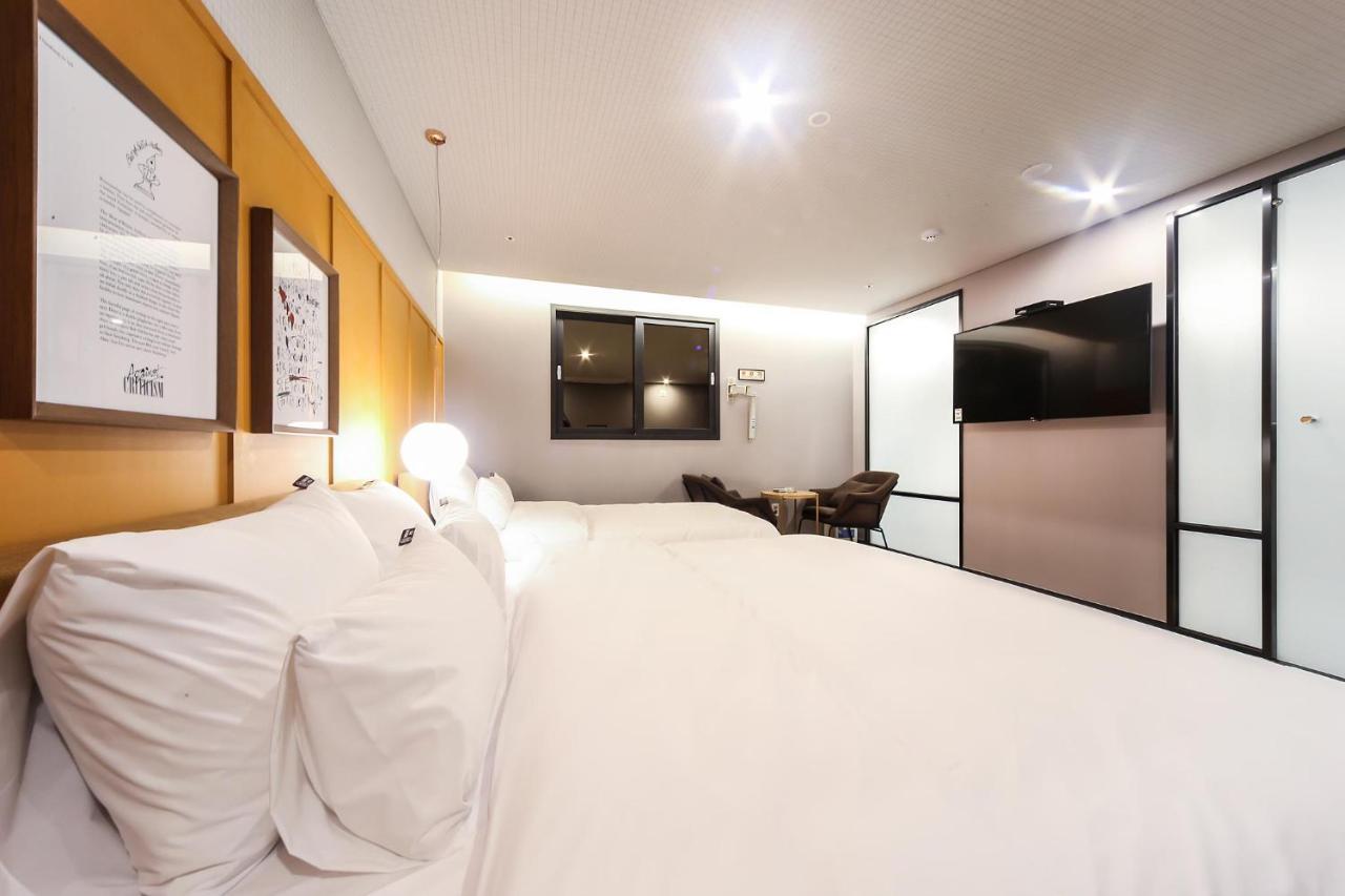 Seomyeon Brown-Dot Hotel Gold Busan Exterior photo